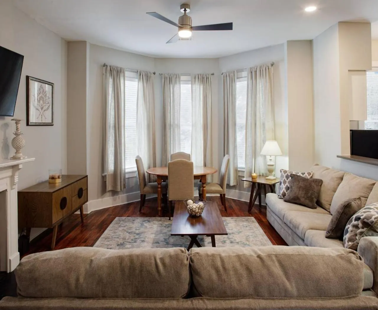414B Waldburg St - 2 Bedroom Oasis Near Forsyth Park Savannah United States